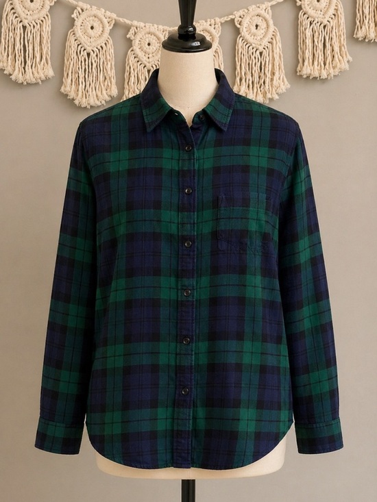 GAP Tops - GAP Women’s Green and Blue Blackwatch Plaid Shirt